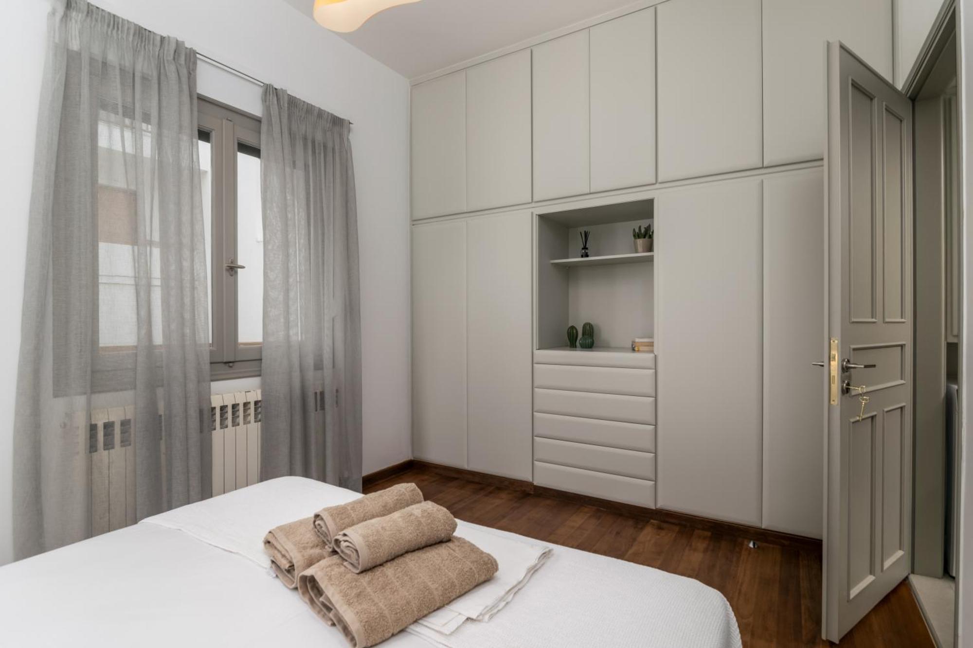 אדאמאס Areti'S Milos Guesthouses מראה חיצוני תמונה